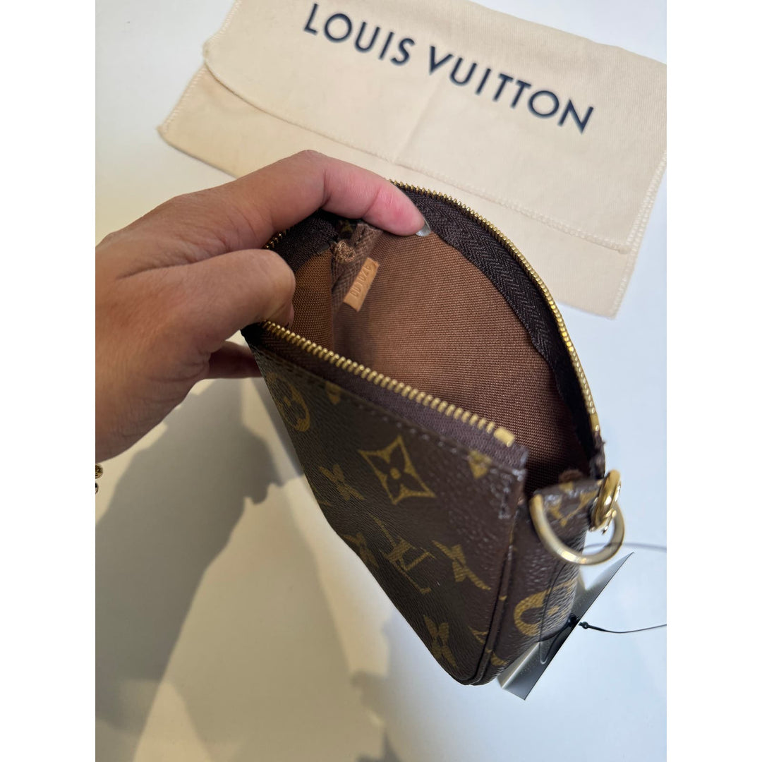 Louis Vuitton Mini Pochette Accessoires, Monogram